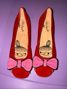 Moomin Red Suede Flats with Pink Bow - Women's Loafers